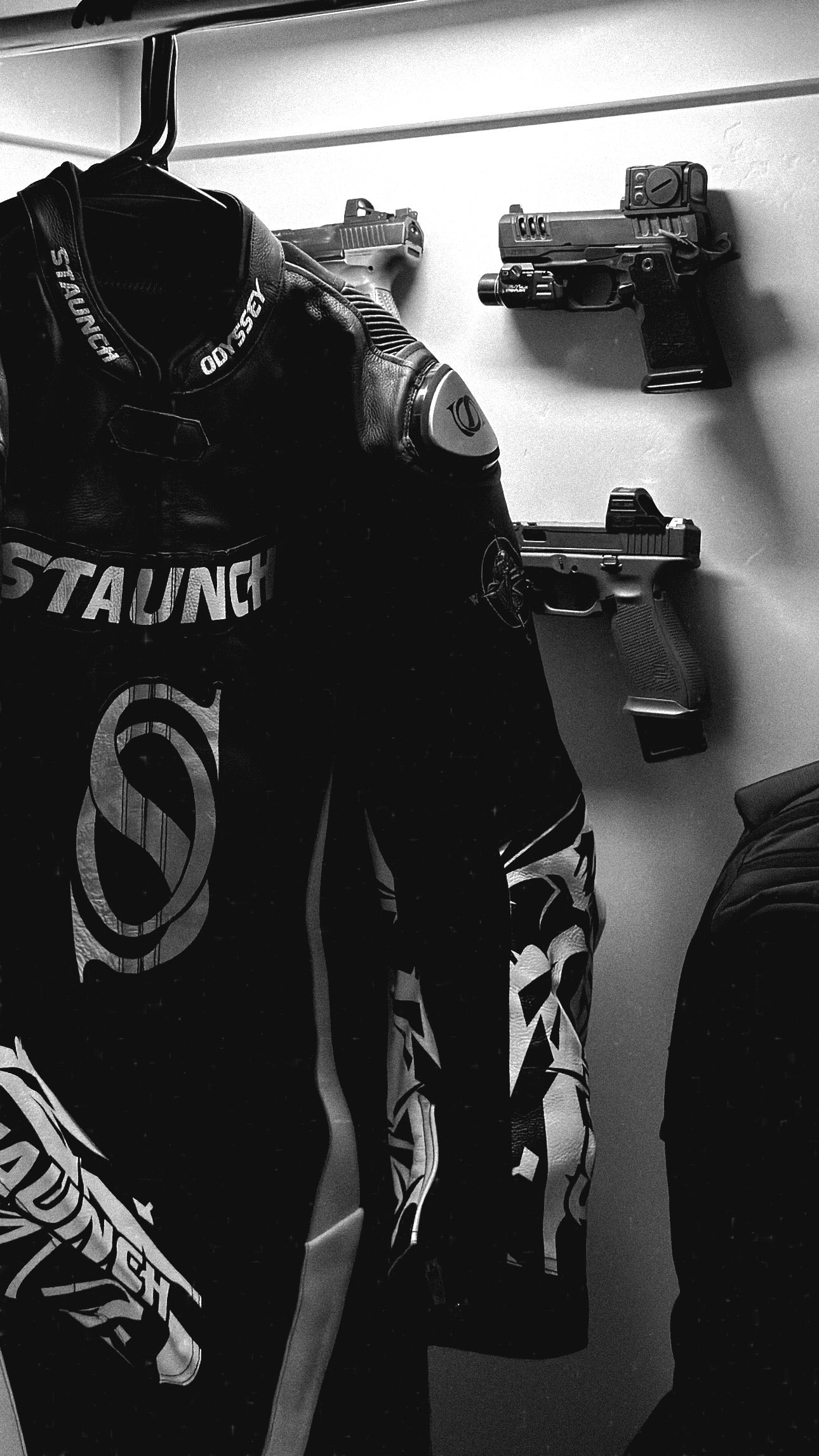 STAUNCH ODYSSEY // RACE DIVISION SUIT